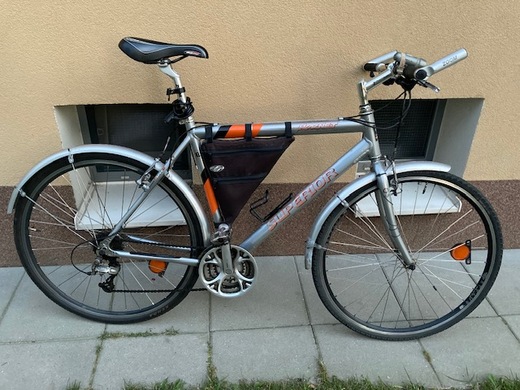 TREKKINGOVÉ KOLO SUPERIOR XL